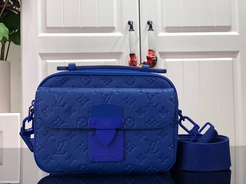 LOV - Luxurious Totes - 1344