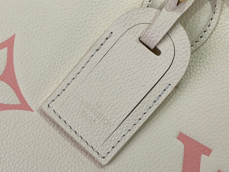LOV - Luxurious Totes - 673