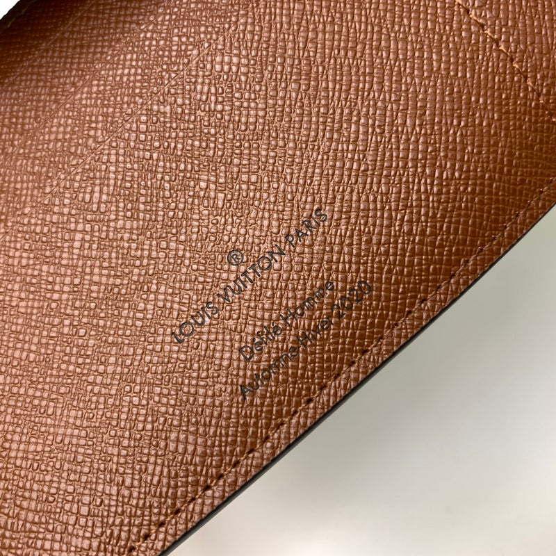 Luxurious Totes - Latest - 822