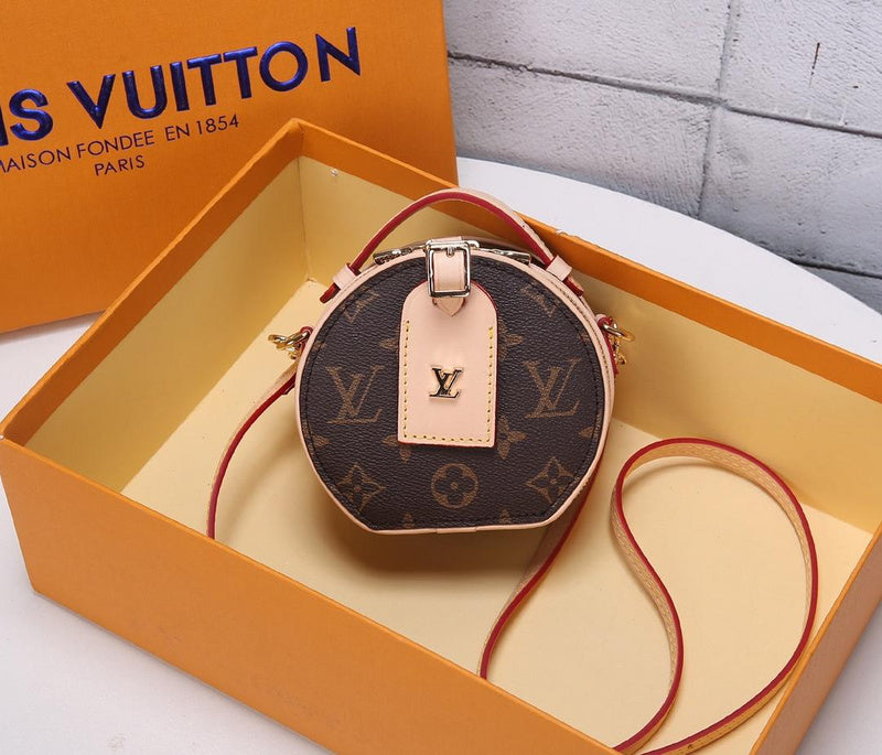 LOV - Luxurious Totes - 2698