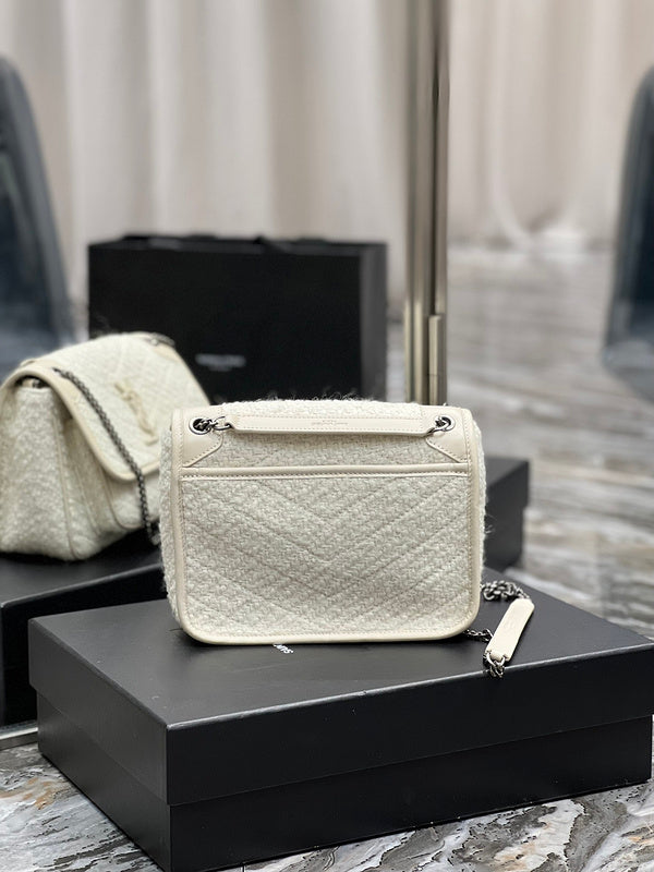 Luxurious Totes - Latest - 8464