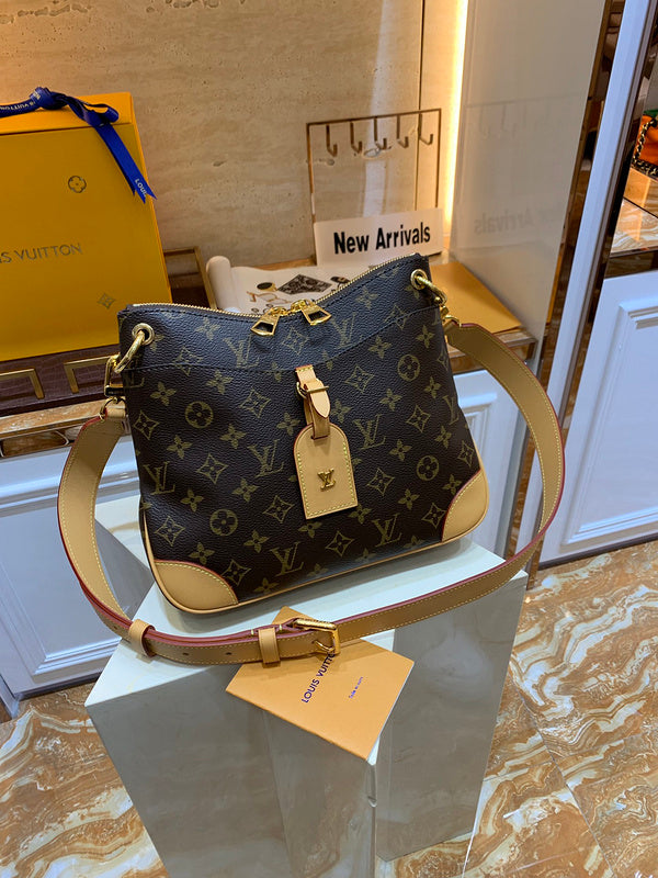 Luxurious Totes - Latest - 1627