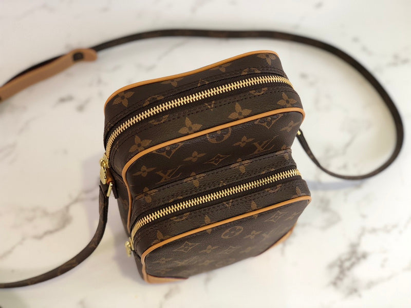 LOV - Luxurious Totes - 919
