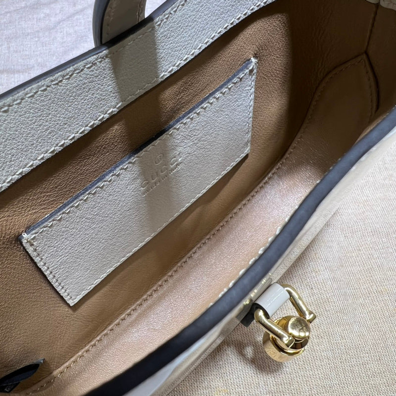 GUI - Luxurious Totes - 522