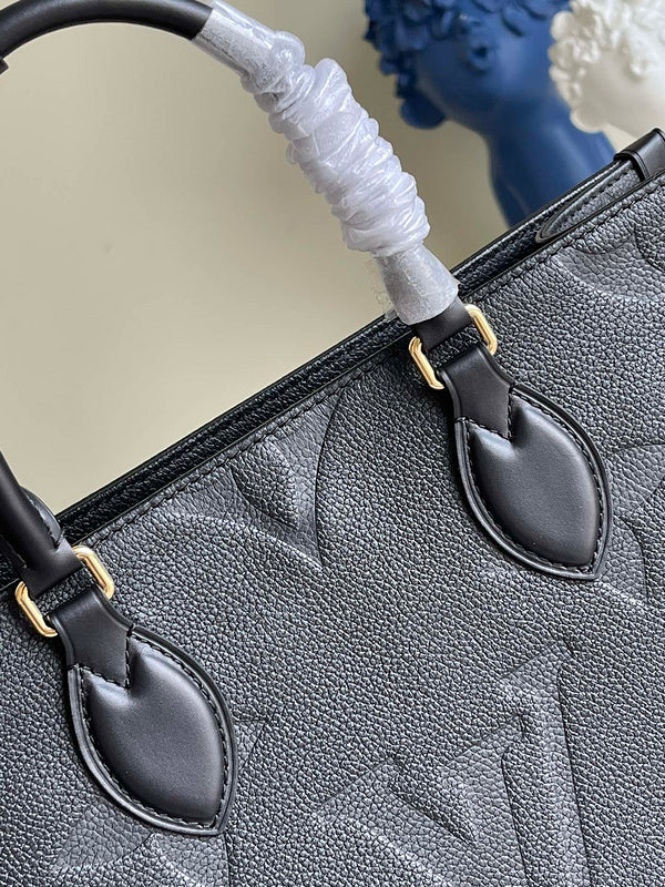 LOV - Luxurious Totes - 2018