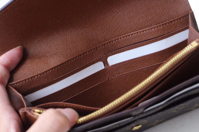Luxurious Totes - Latest - 1110