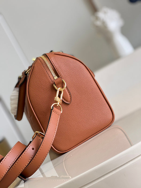 LOV - Luxurious Totes - 1163