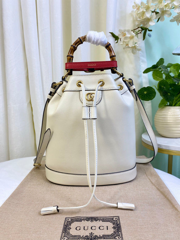 GUI - Luxurious Totes - 694