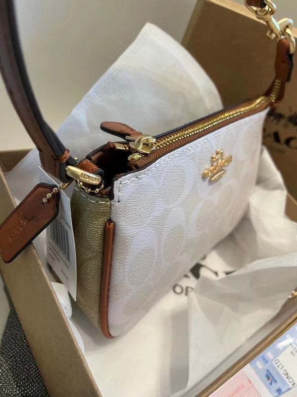 Luxurious Totes - CCH2 Bags - 116