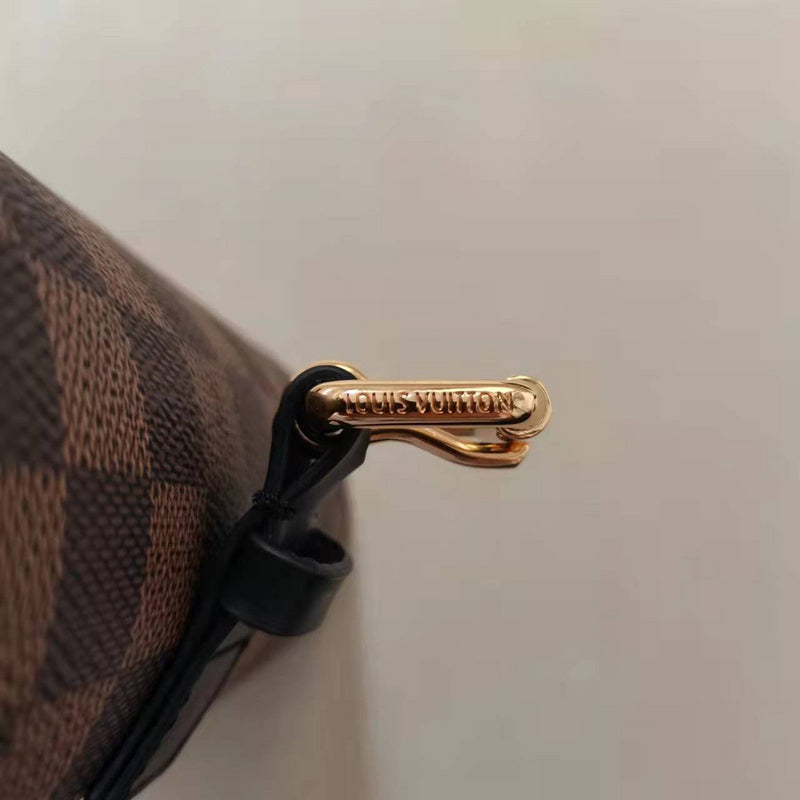 LOV - Luxurious Totes - 1755