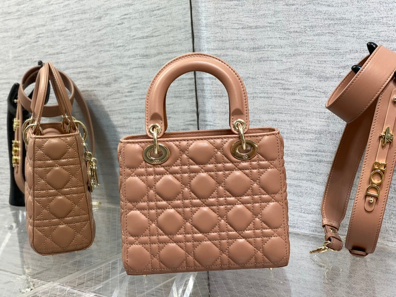 Luxurious Totes - Latest - 6234