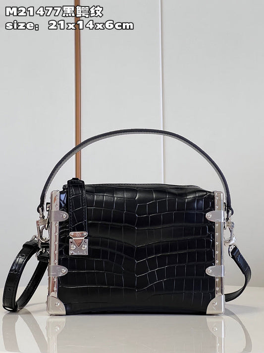 LOV - Luxurious Totes - 189