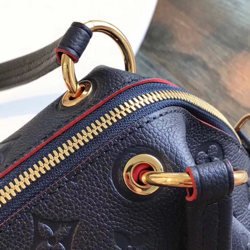 LOV - Luxurious Totes - 2391