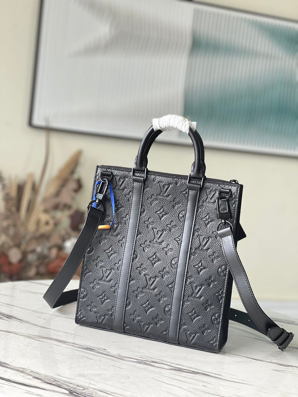LOV - Luxurious Totes - 606