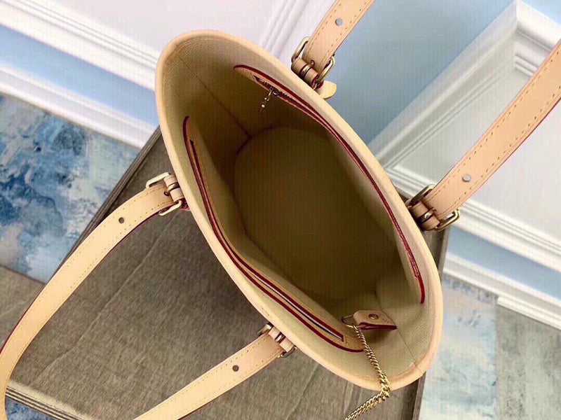 LOV - Luxurious Totes - 1942