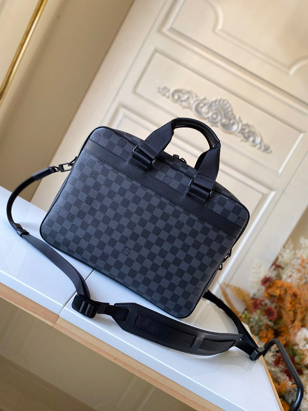 LOV - Luxurious Totes - 1676