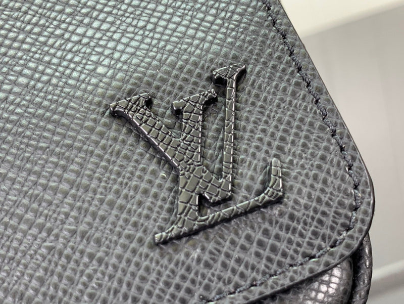 LOV - Luxurious Totes - 1066