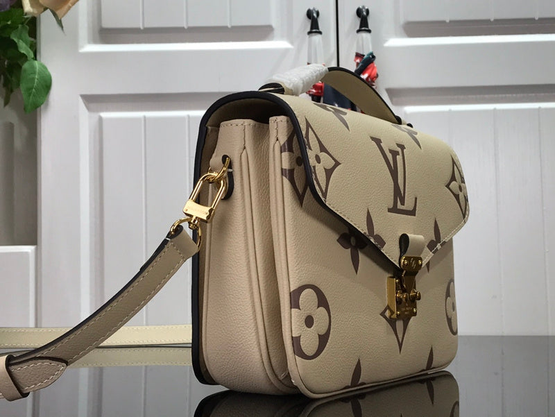 LOV - Luxurious Totes - 2489