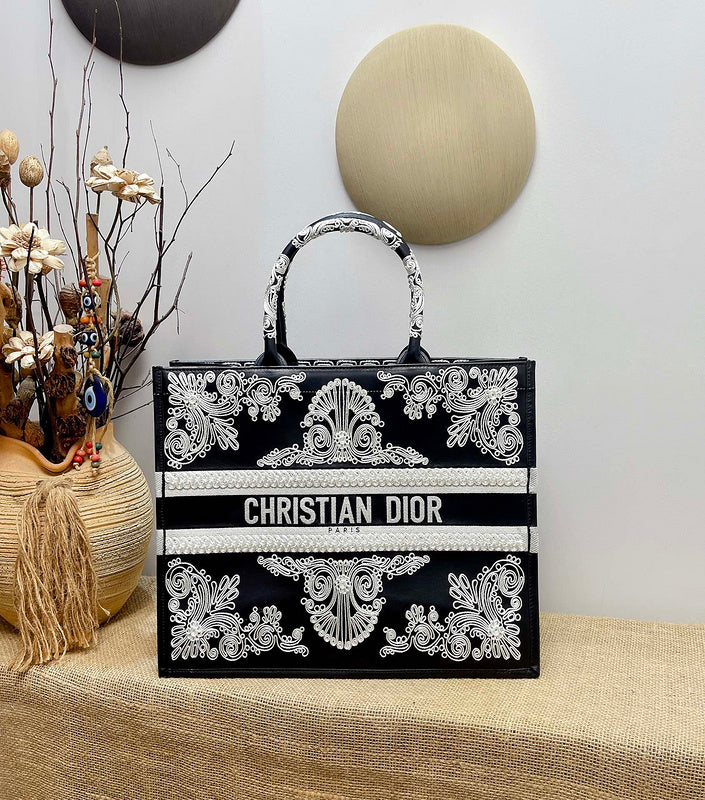 Luxurious Totes - Latest - 6554