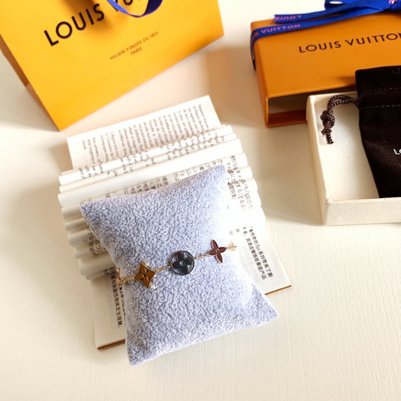 Luxurious Totes - Latest - 5454