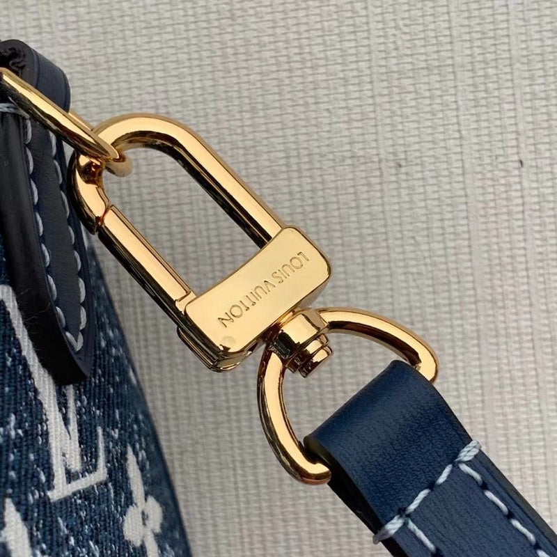 LOV - Luxurious Totes - 1467