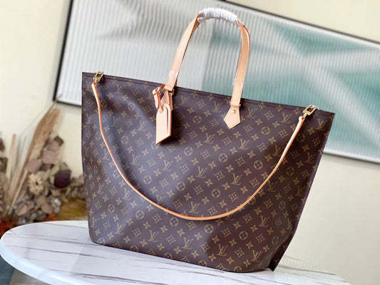 LOV - Luxurious Totes - 1990