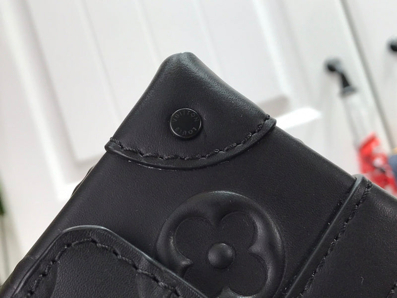 LOV - Luxurious Totes - 2252