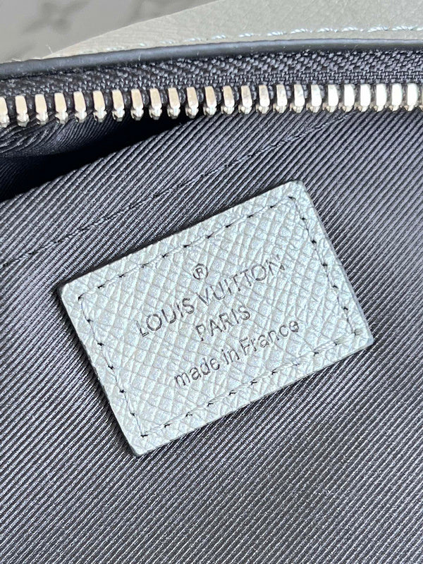 LOV - Luxurious Totes - 1613