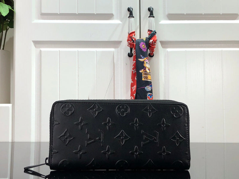 LOV - Luxurious Totes - 2254
