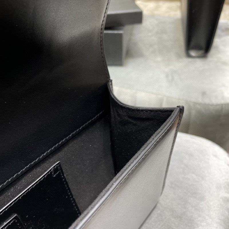 Luxurious Totes - Latest - 8716