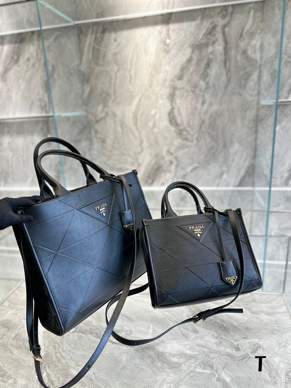 Luxurious Totes - PDA3 Bags - 194