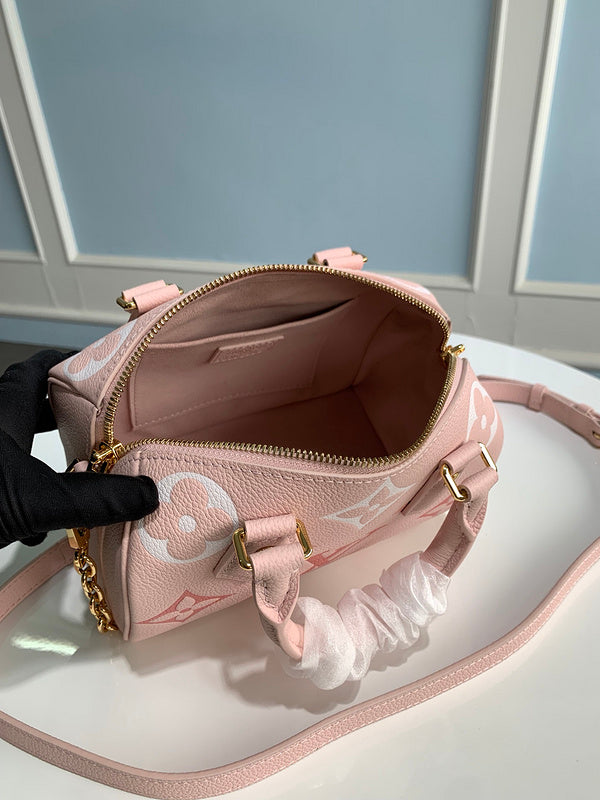 LOV - Luxurious Totes - 020