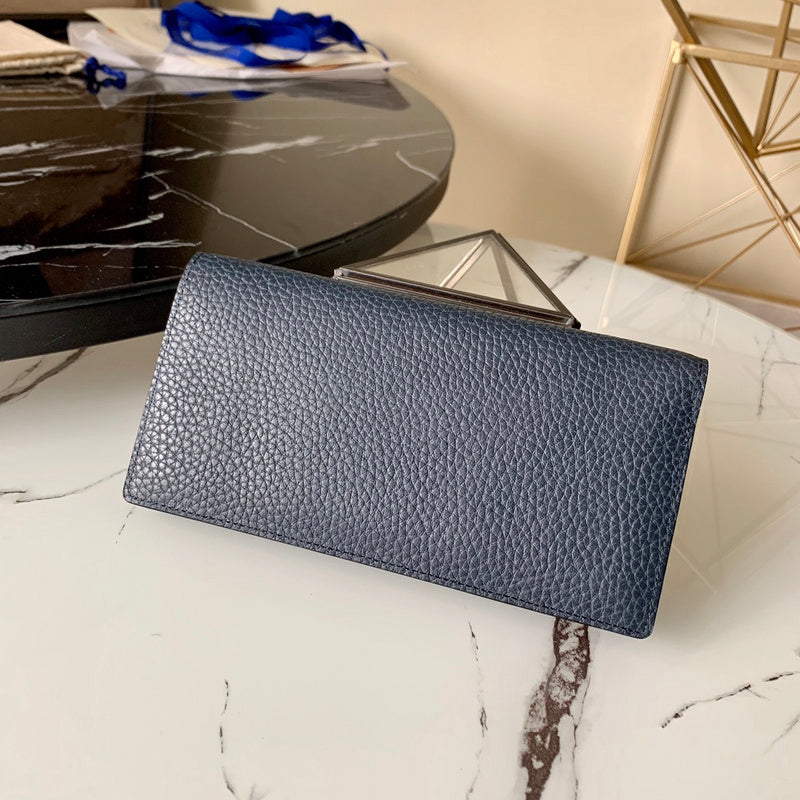 LOV - Luxurious Totes - 604