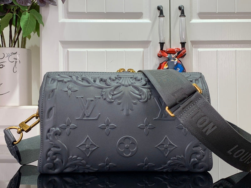 LOV - Luxurious Totes - 109