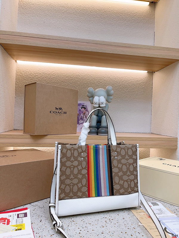 Luxurious Totes - CCH2 Bags - 137