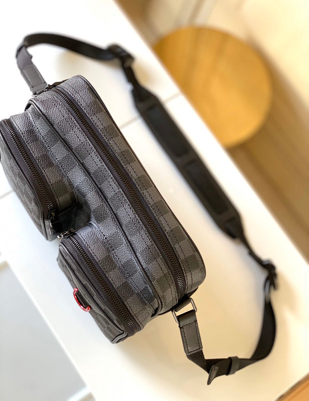 LOV - Luxurious Totes - 1675