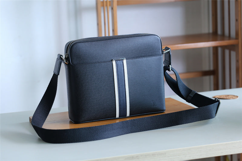 Lux-Totes - LOV Bags - 4370