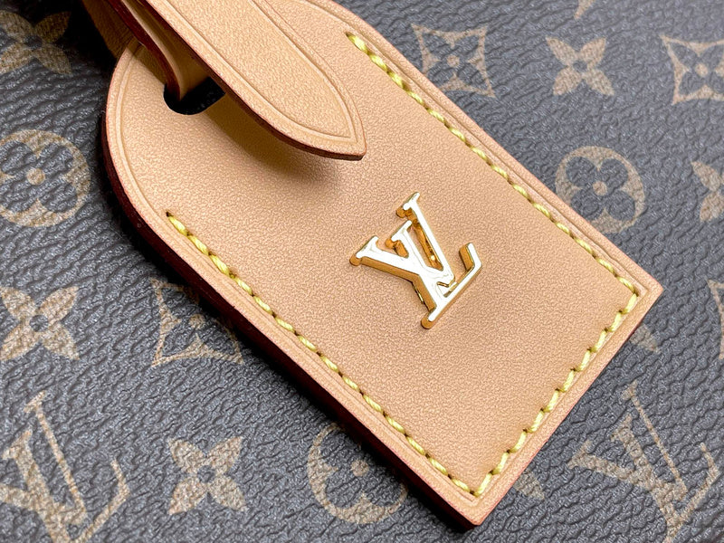 LOV - Luxurious Totes - 2074