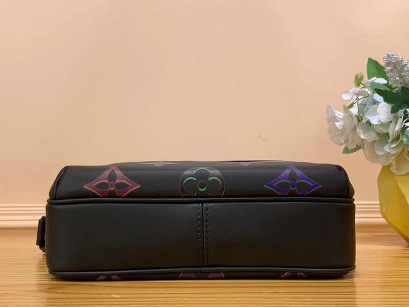 LOV - Luxurious Totes - 291