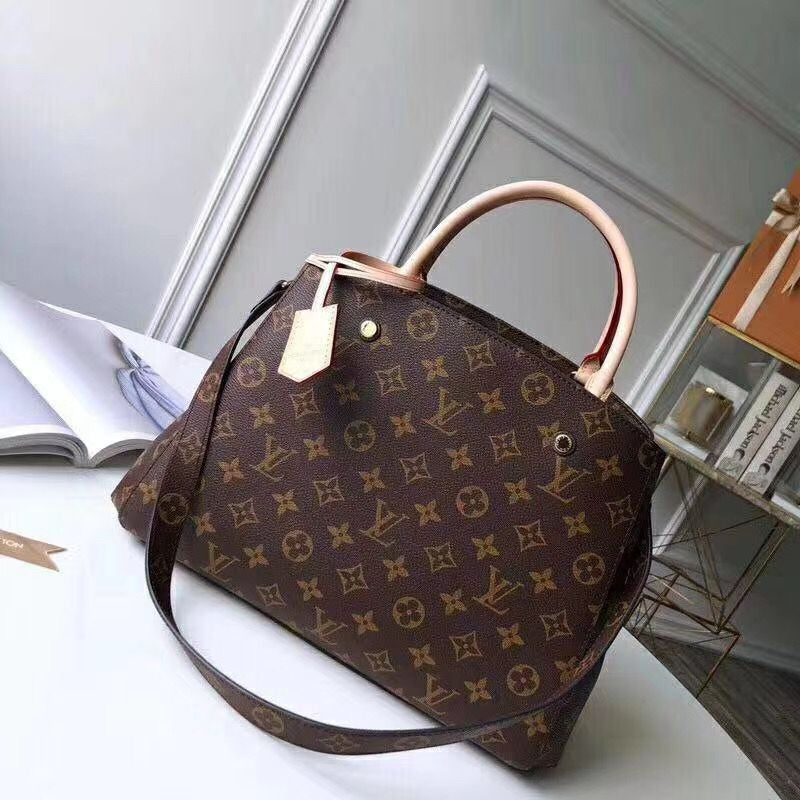 LOV - Luxurious Totes - 2620