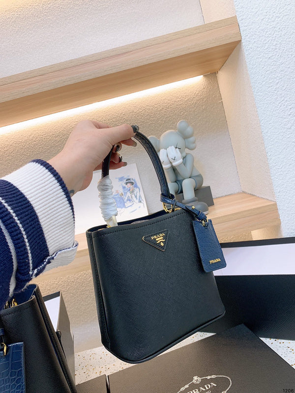 Luxurious Totes - PDA3 Bags - 108