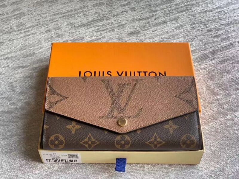 LOV - Luxurious Totes - 622