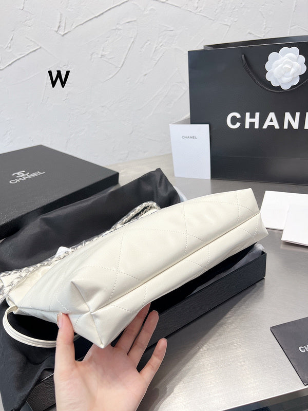 Luxurious Totes - CNL3 Bags - 024