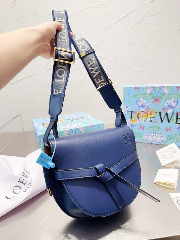 Luxurious Totes - LW-CH Bags - 016