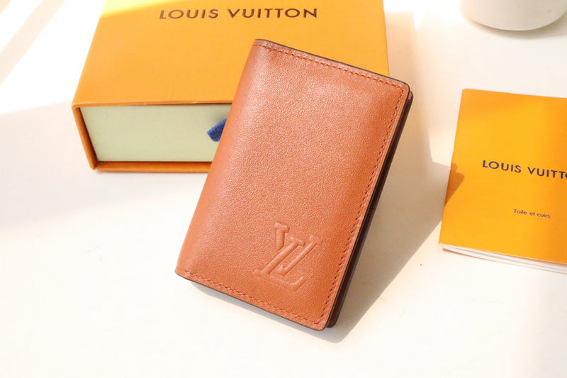 LOV - Luxurious Totes - 633