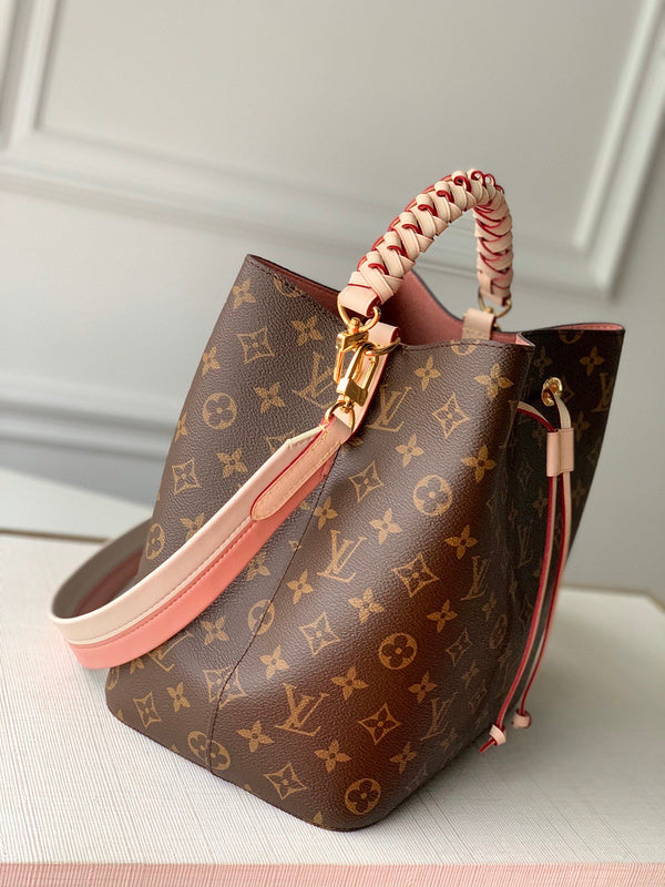 LOV - Luxurious Totes - 2607