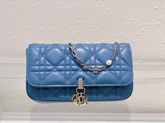 Luxurious Totes - Latest - 6190
