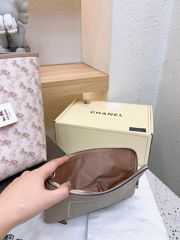 Luxurious Totes - CCH2 Bags - 004