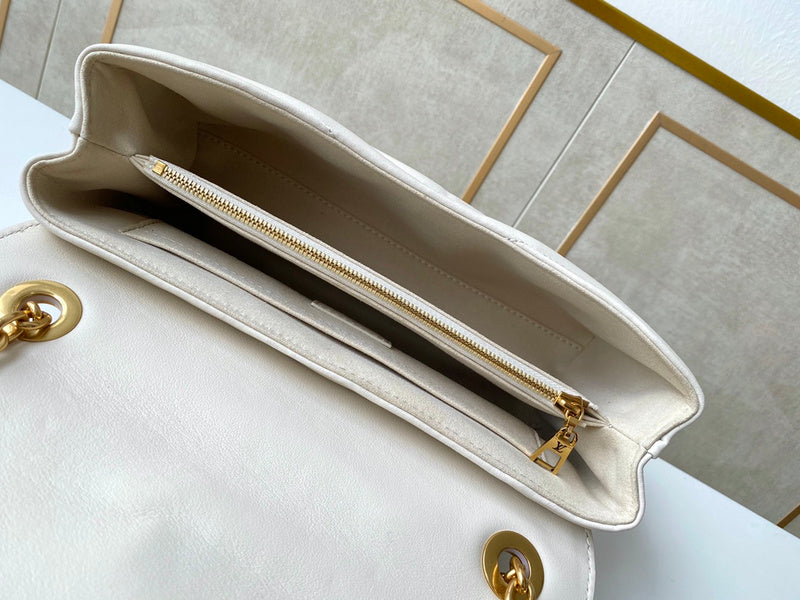 LOV - Luxurious Totes - 2157