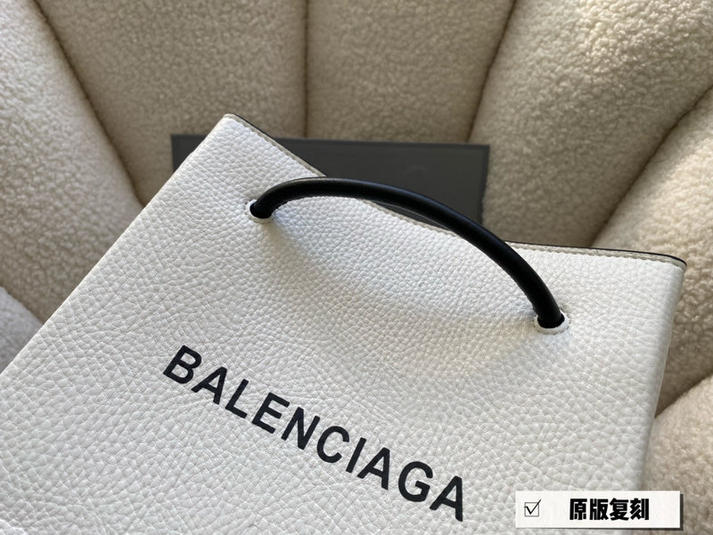 Luxurious Totes - BGA2 Bags - 008